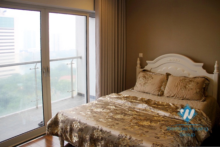 Beautiful 3 bedroom apartment for rent in Lancaster, Ha Noi